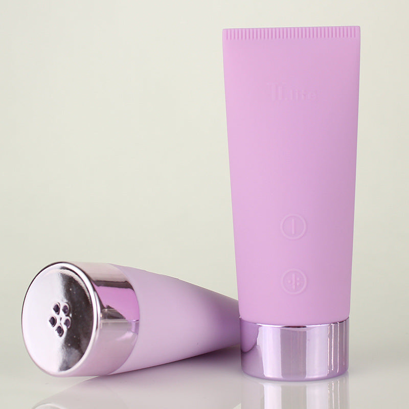 Silicone face cleanser