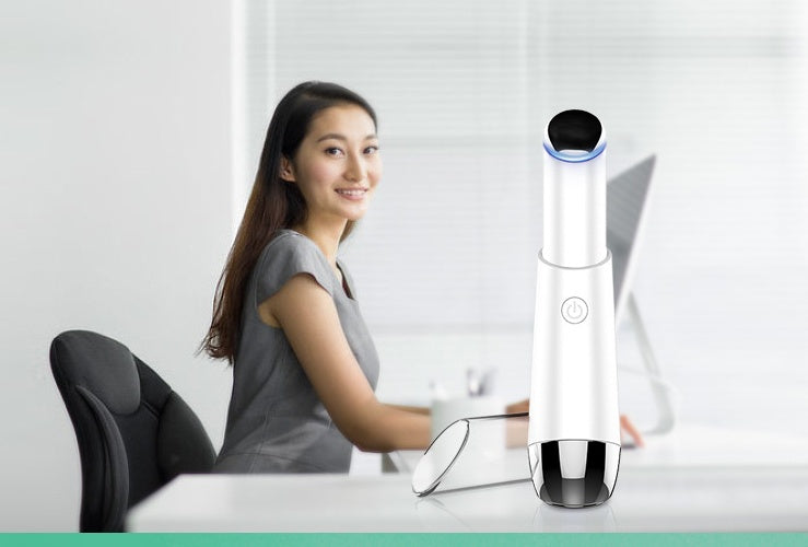 Portable eye massager